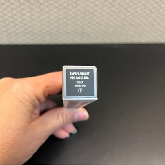 Well People Expressionist Pro Mascara Black .25 oz New in Box - Picture 3 of 7